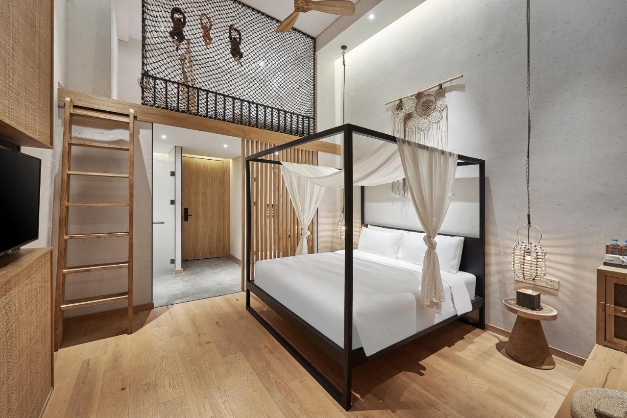 Manli Pudong Airport - Pet Friendly 4*