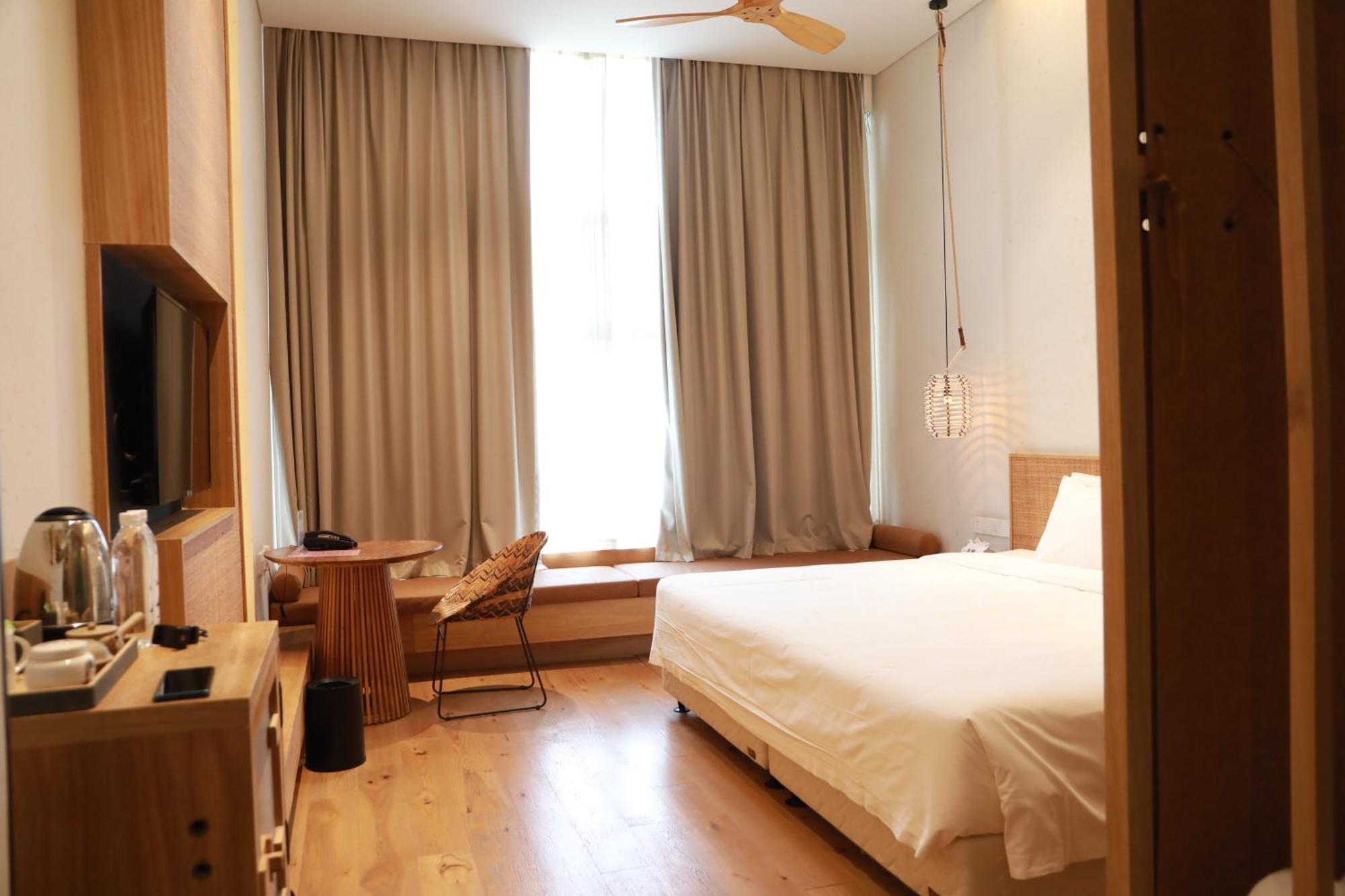 Manli Pudong Airport - Pet Friendly 4* Шанхай