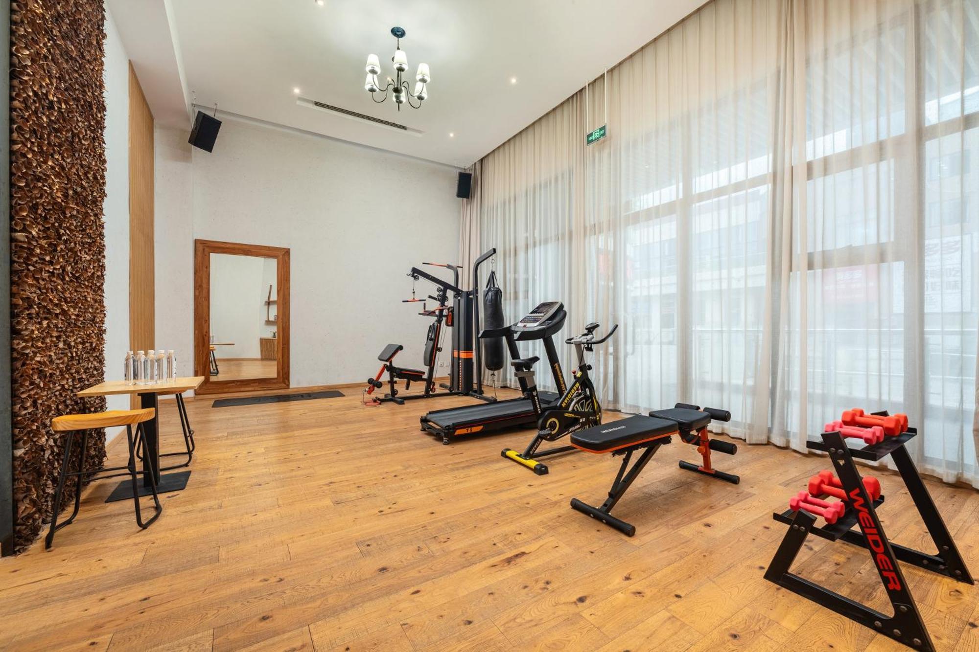 Hotel Manli Pudong Airport - Pet Friendly 4*