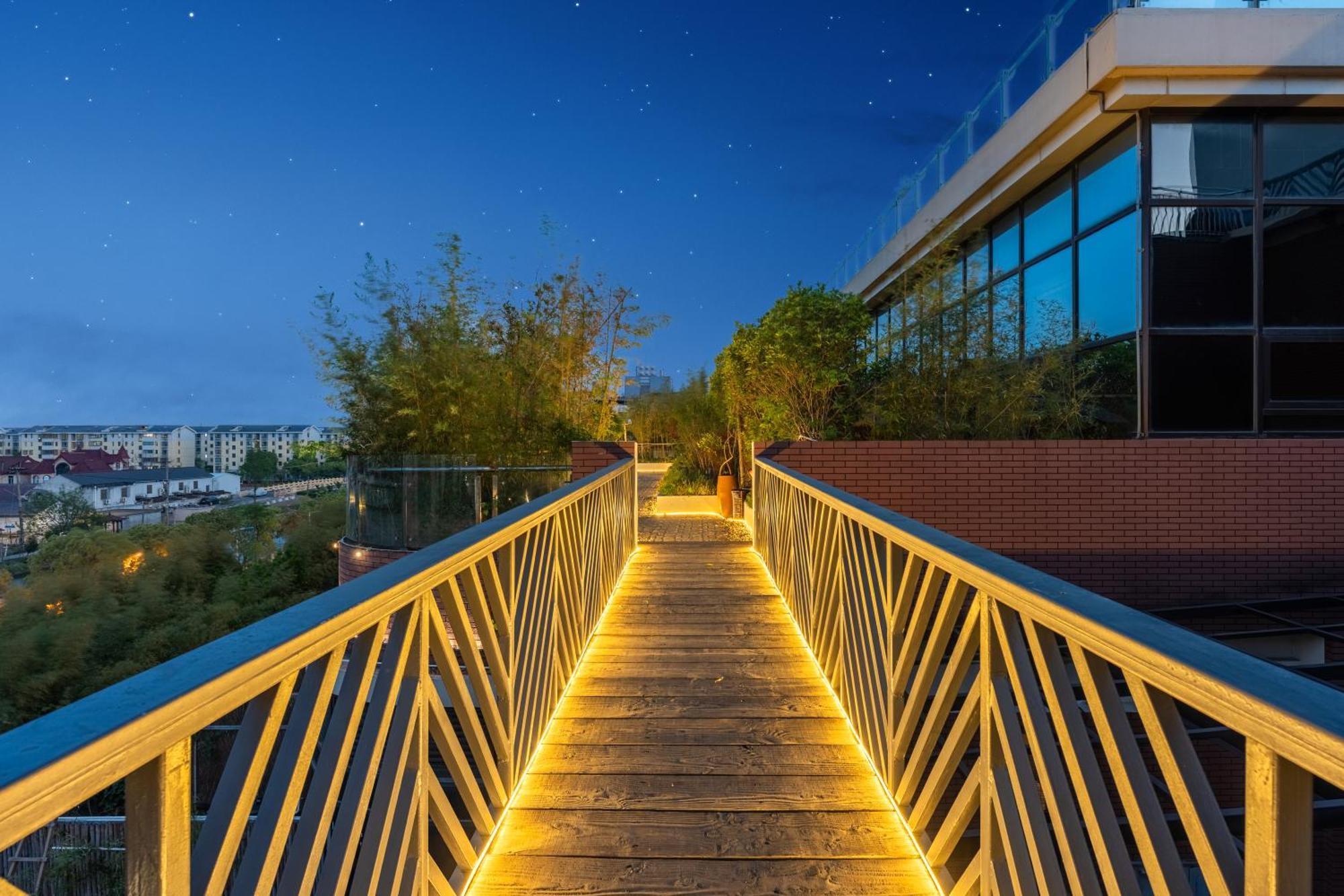 Hotel Manli Pudong Airport - Pet Friendly Shanghai